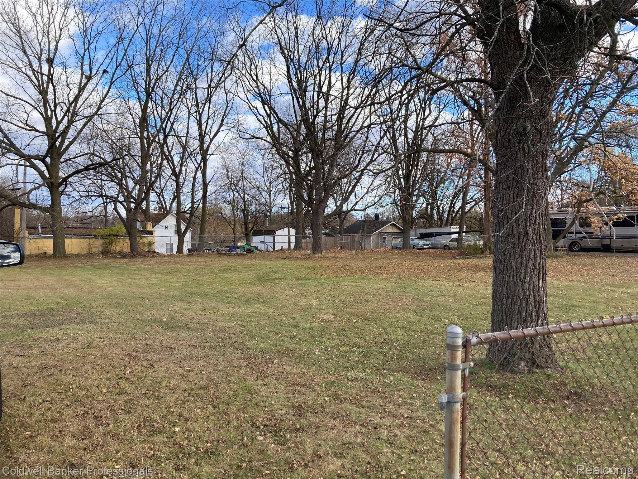 00 Riker ST, Pontiac, MI 48342