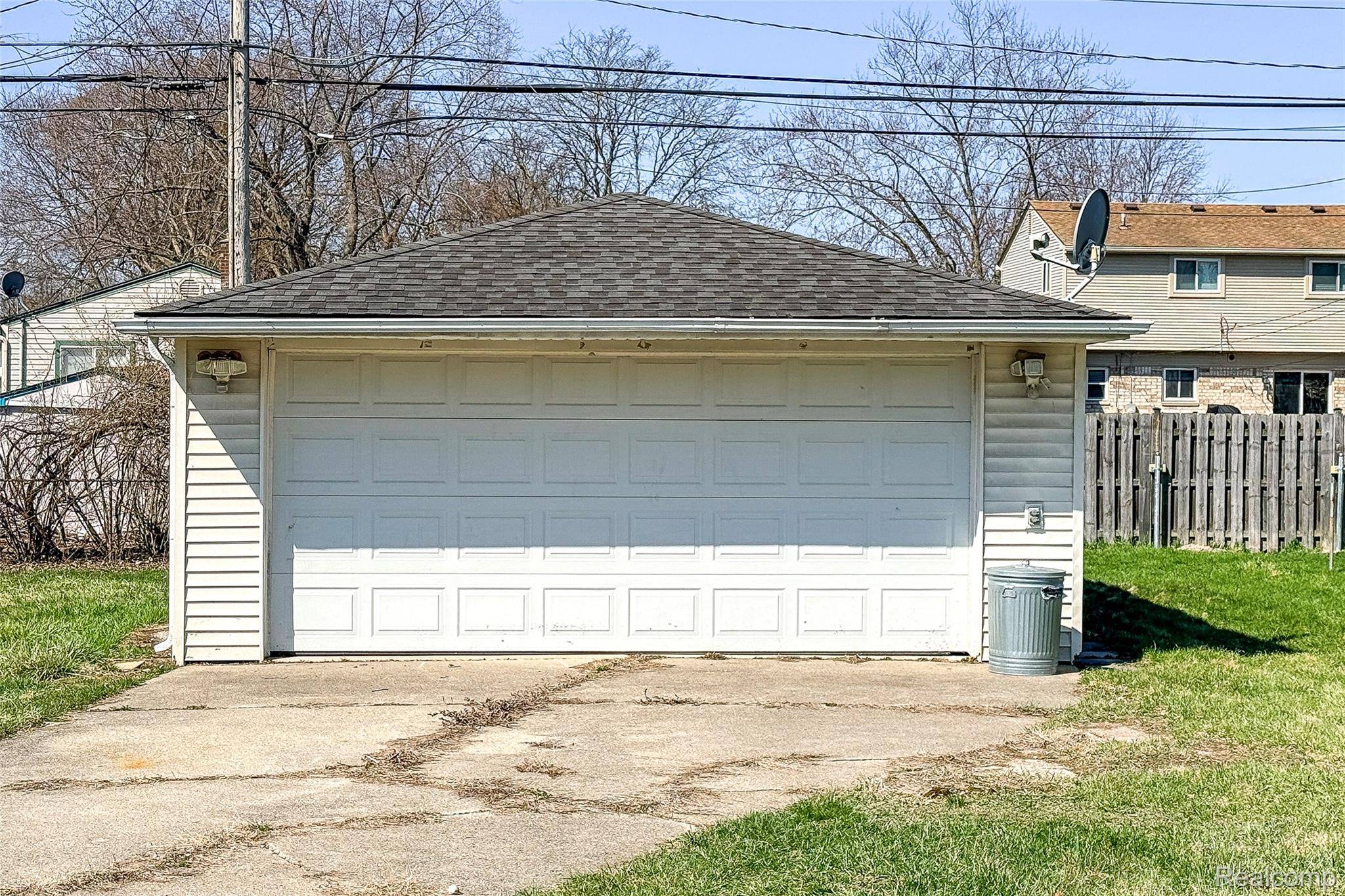 8471 Fremont ST, Westland, MI 48185