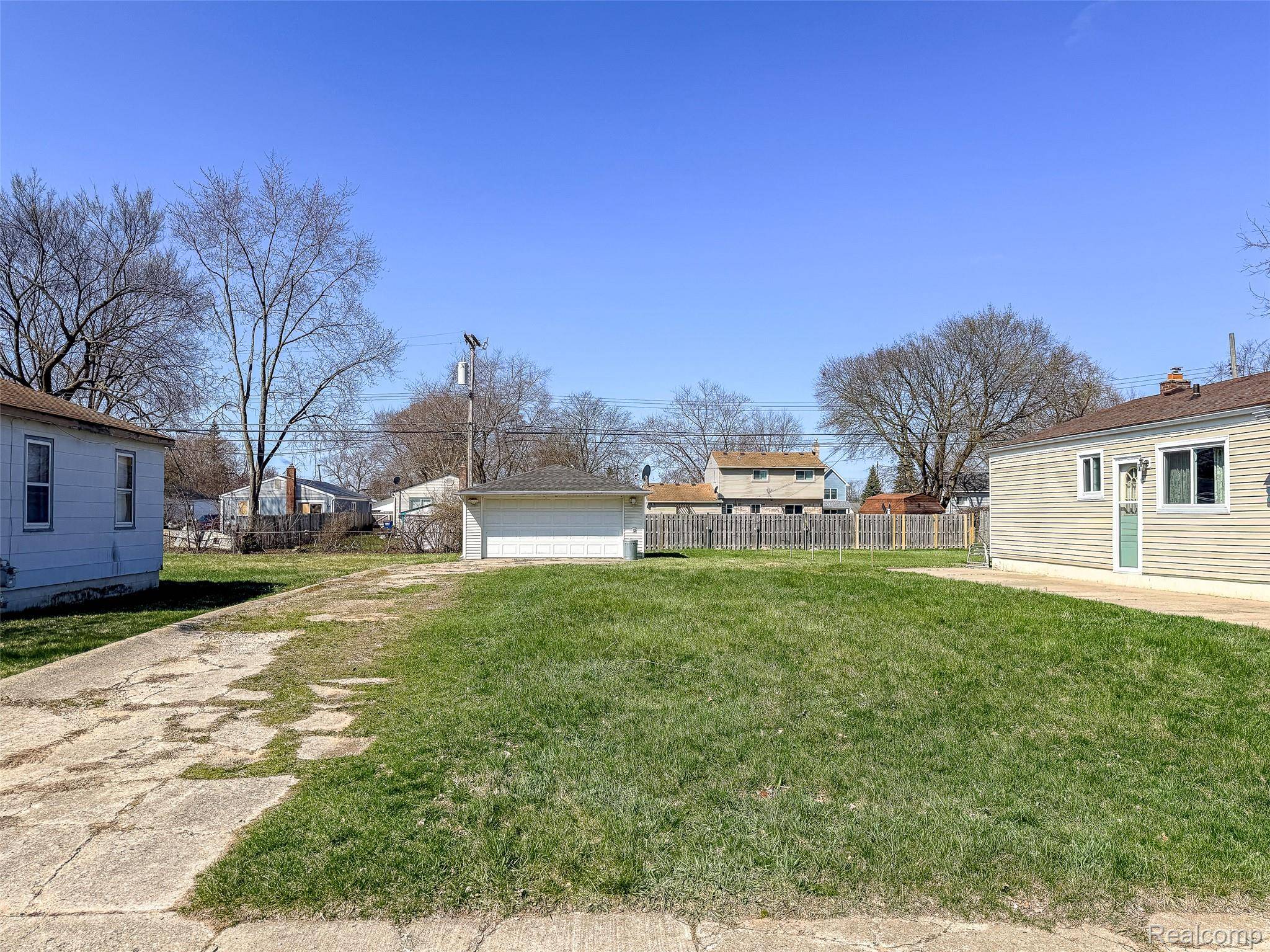 8471 Fremont ST, Westland, MI 48185