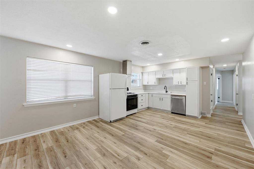 2015 Salem Street, Irving, TX 75061