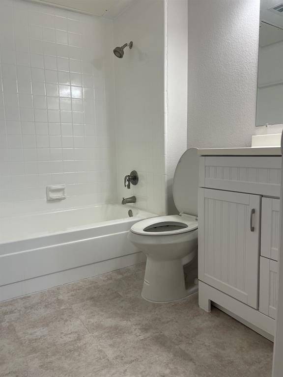 2301 Basil Drive #F206, Arlington, TX 76006