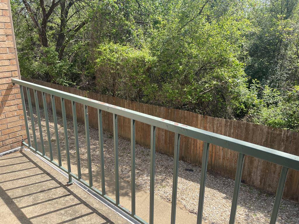 2301 Basil Drive #F206, Arlington, TX 76006