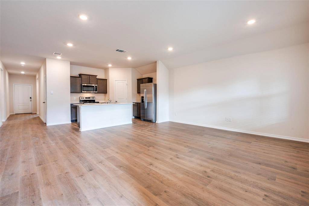 1819 Pecan Valley Drive, Kaufman, TX 75142