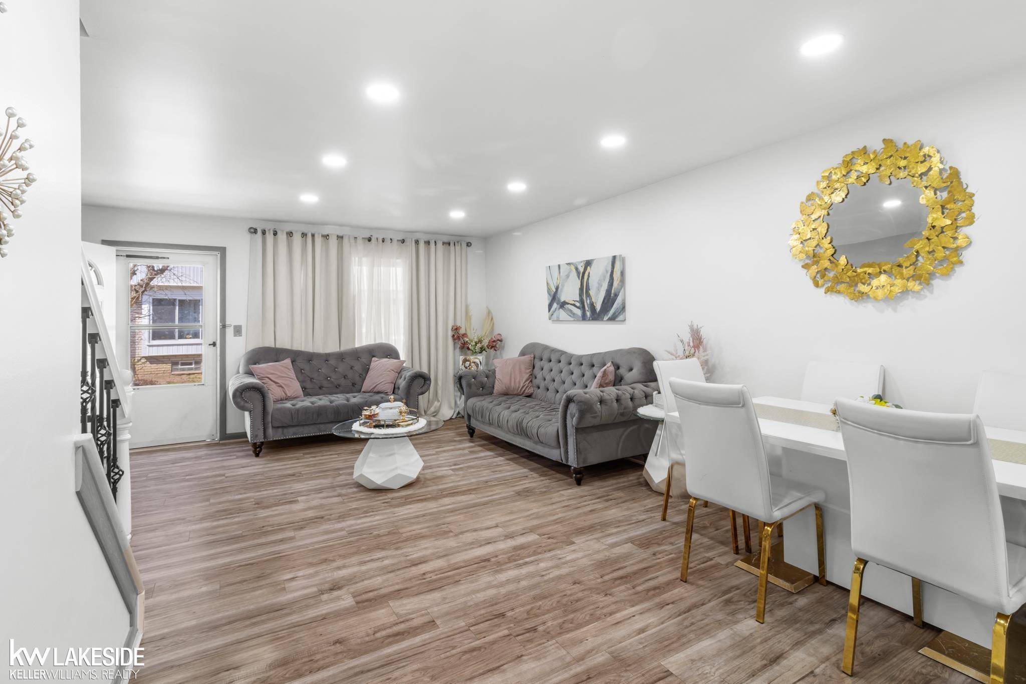 28372 Universal DR, Warren, MI 48092