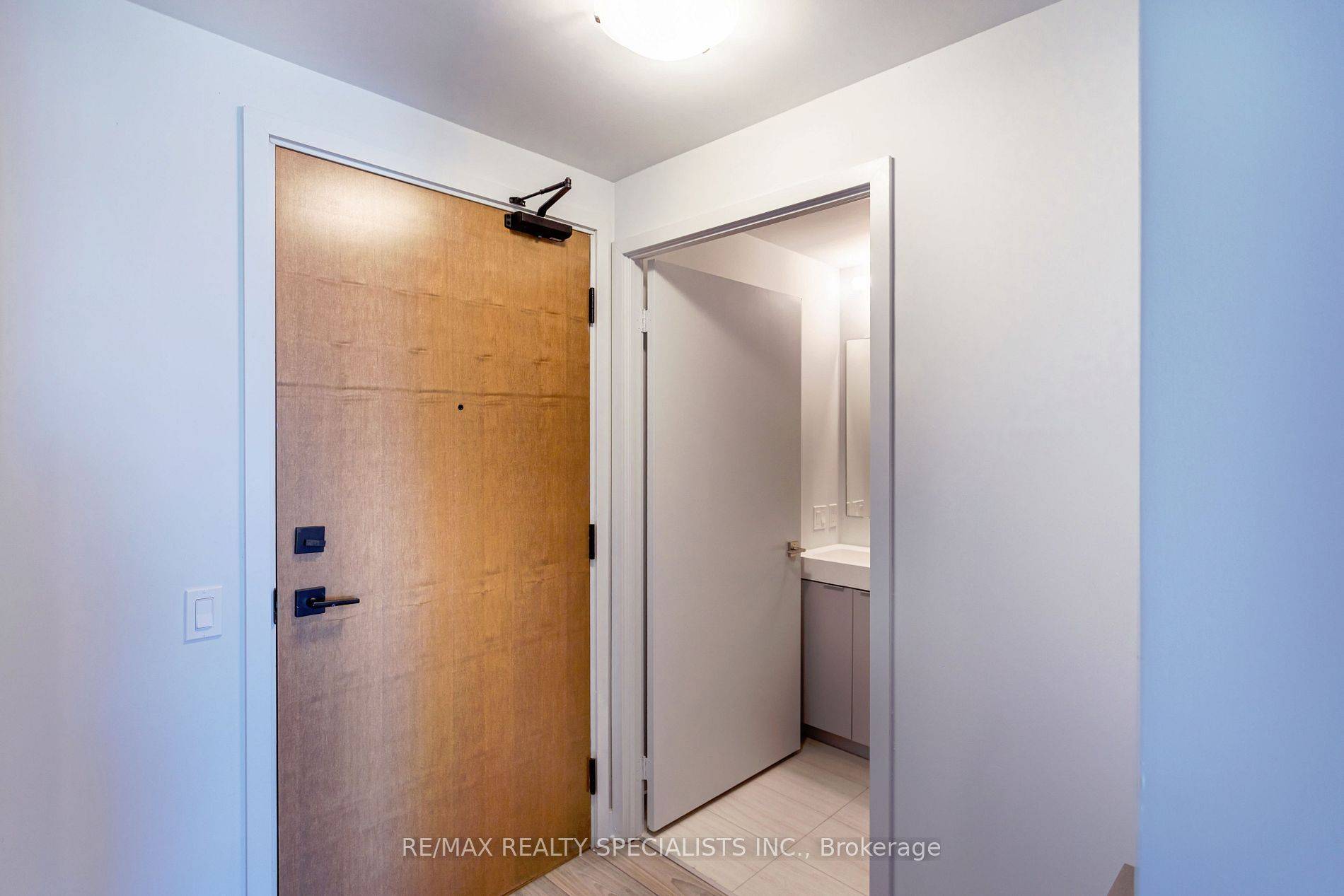 2920 Highway 7 N/A #1504, Vaughan, ON L4K 0P4