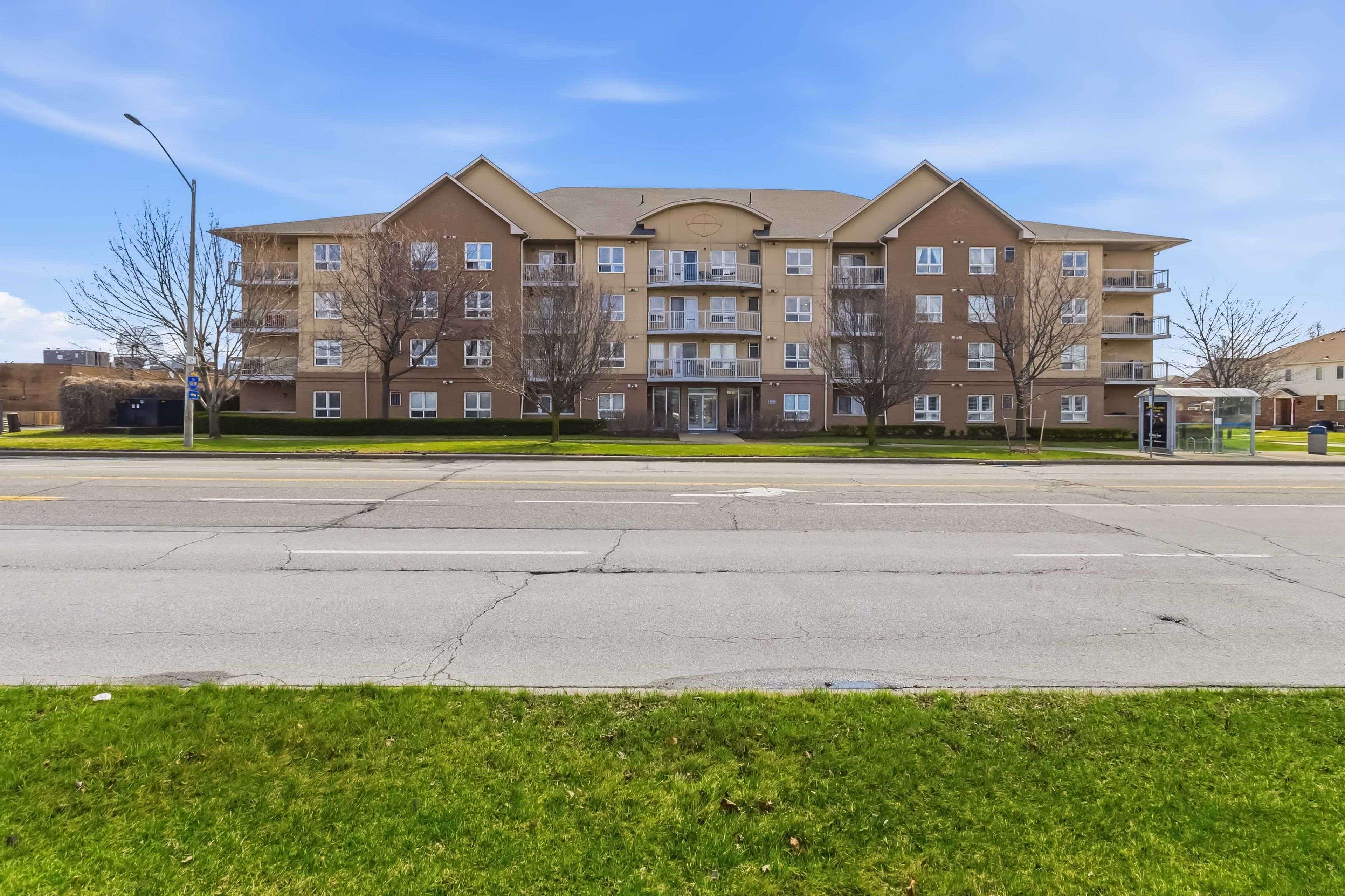 4450 fairview ST S #305, Burlington, ON L7L 7K7