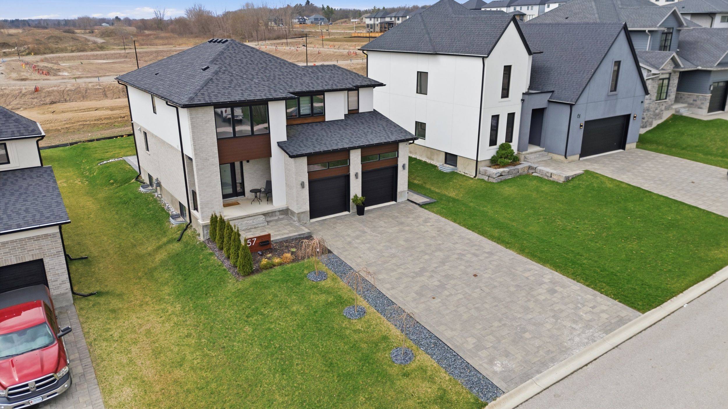 57 CRESTVIEW DR, Middlesex Centre, ON N0L 1R0