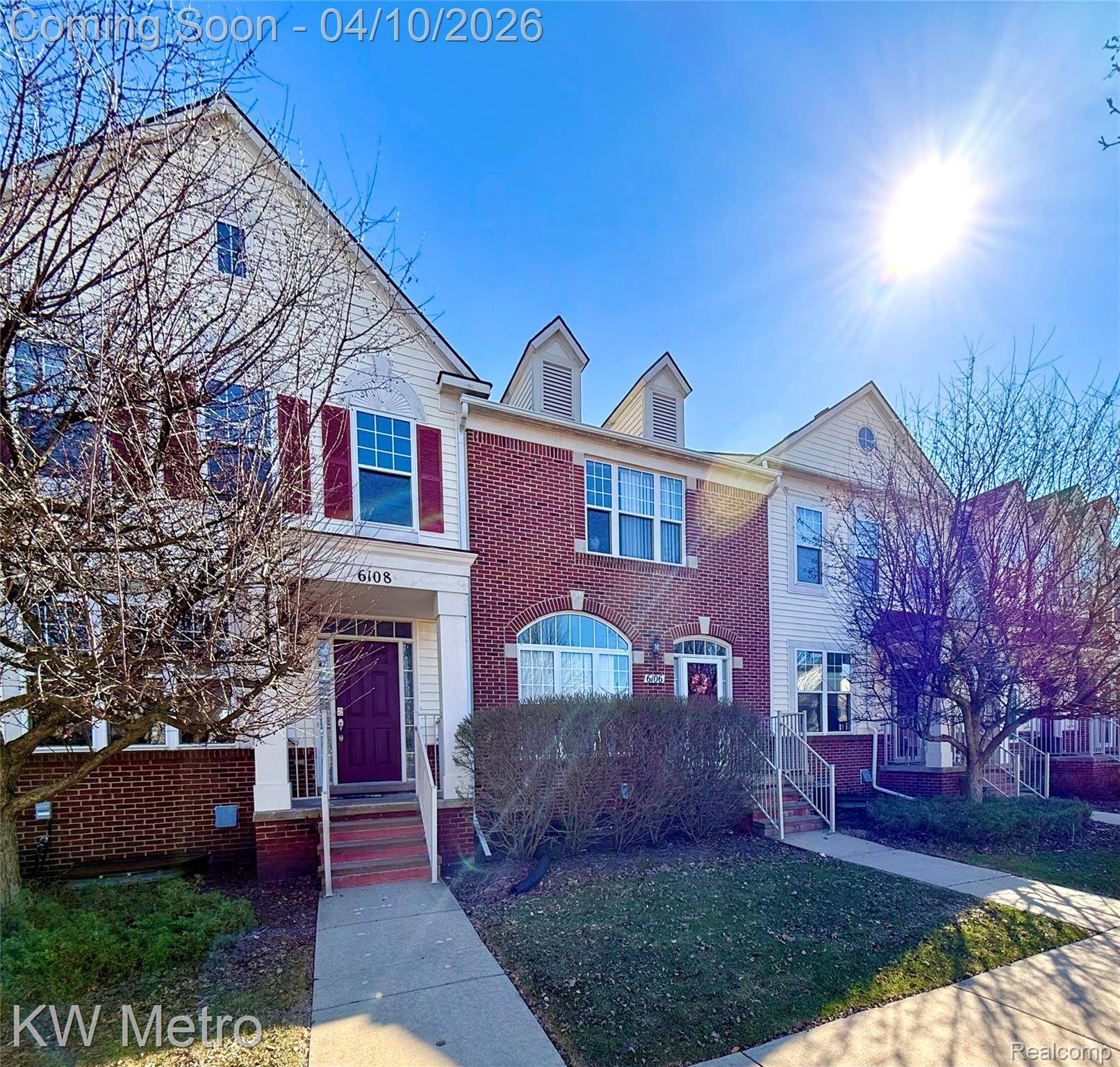 6108 Heron Hills DR, Wolverine Lake Village, MI 48390