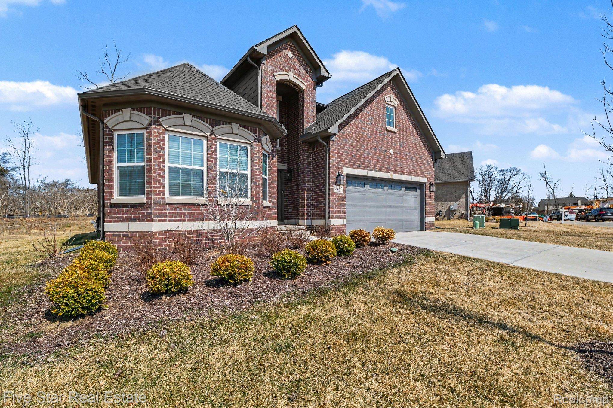 7842 Trailside CT, West Bloomfield Charter Township, MI 48323