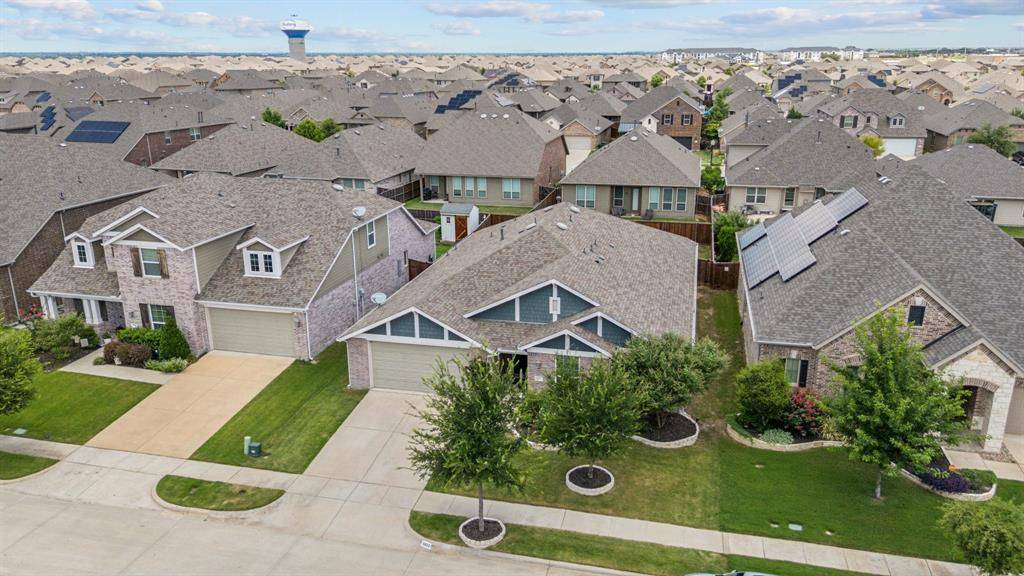 1813 Drover Creek Road, Aubrey, TX 76227