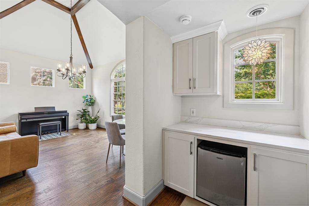 6537 S Dover Terrace, Fort Worth, TX 76132