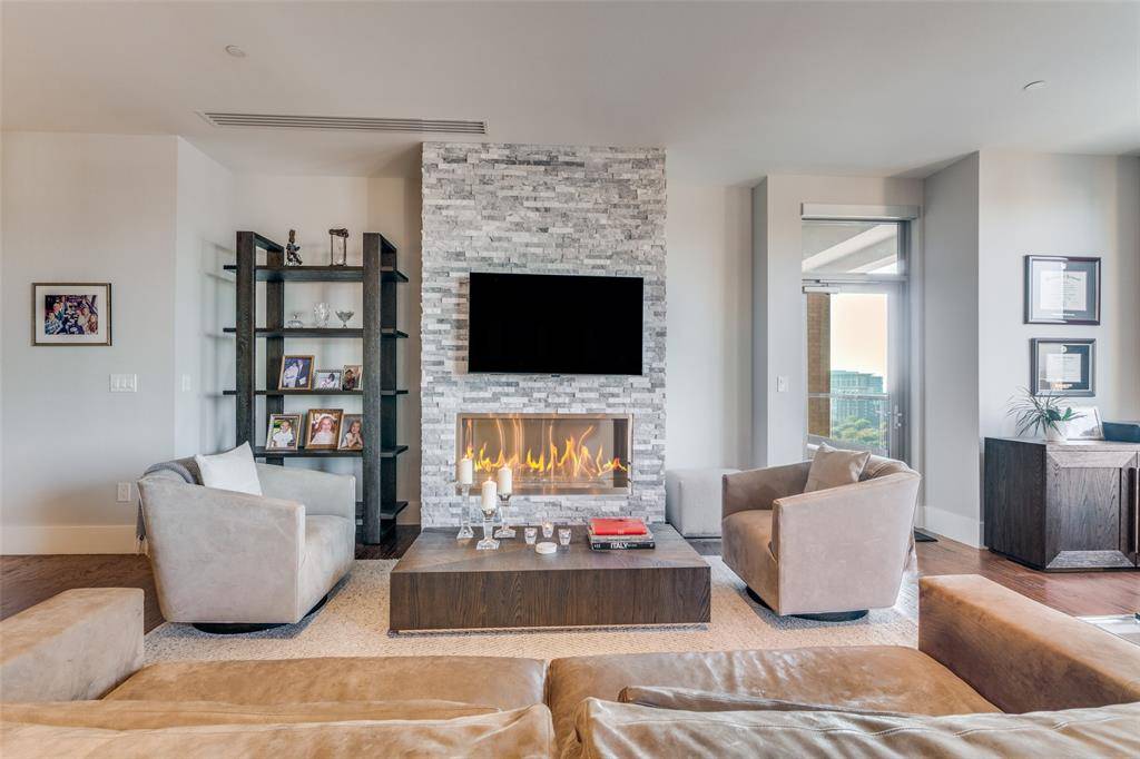 2300 Wolf Street #10D, Dallas, TX 75201