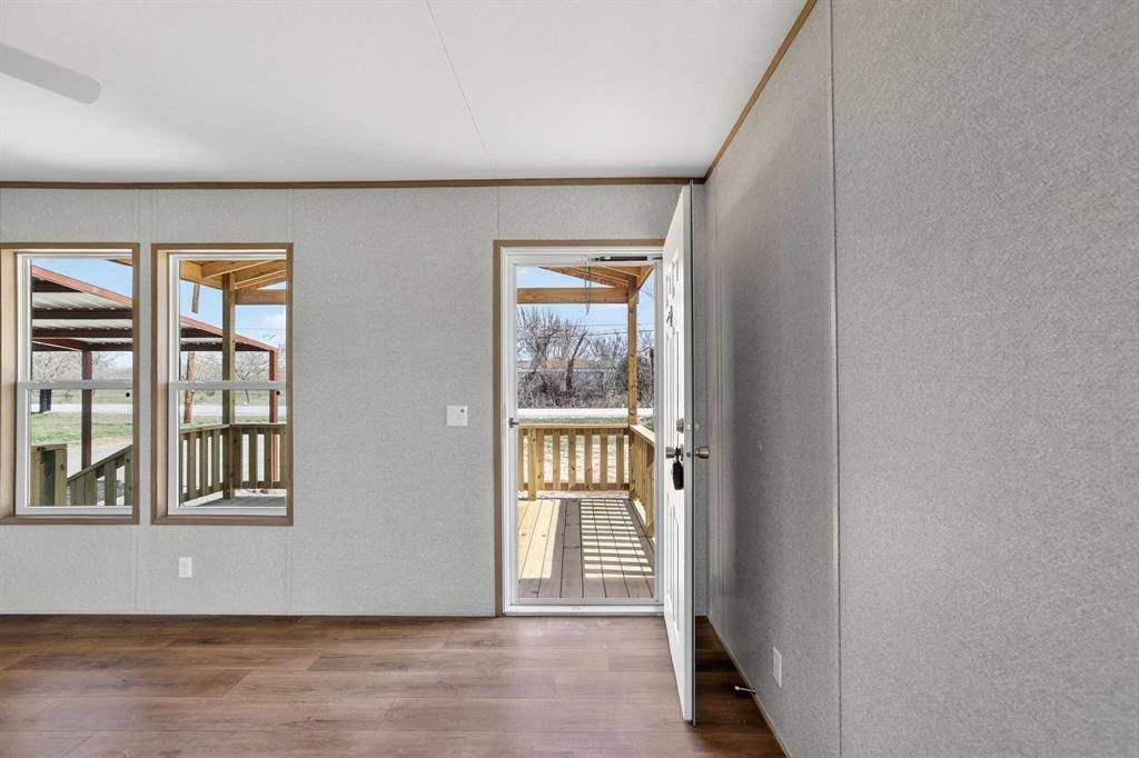 309 Rhett Court, Aurora, TX 76078