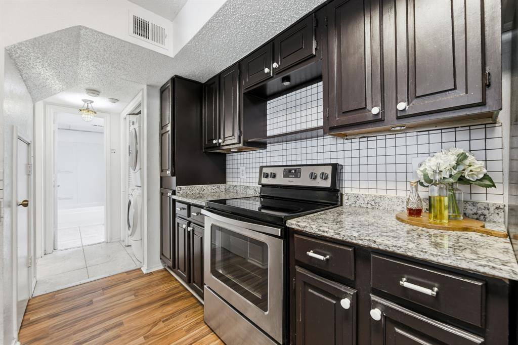 2301 Balsam Drive #M209, Arlington, TX 76006