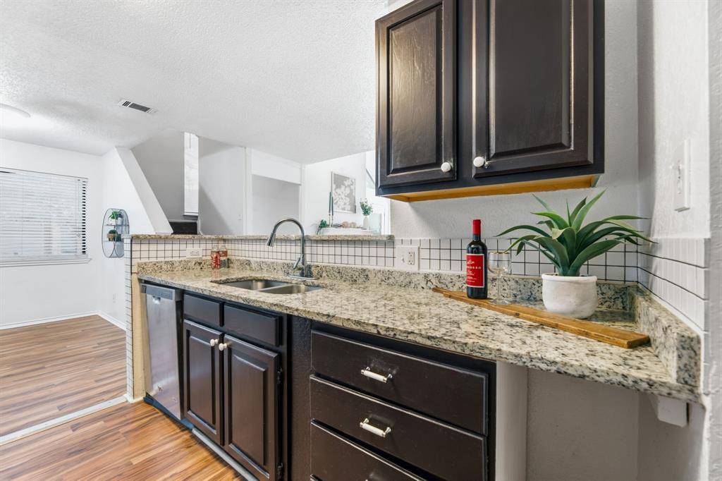 2301 Balsam Drive #M209, Arlington, TX 76006