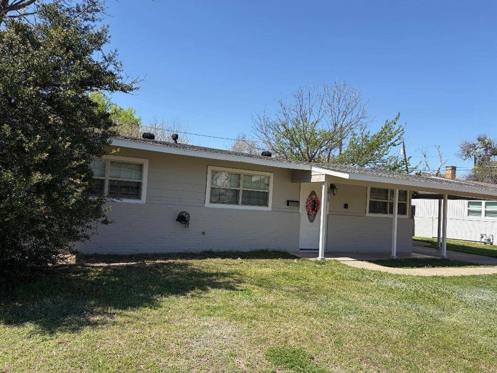 1813 Del Rancho Drive, Irving, TX 75061