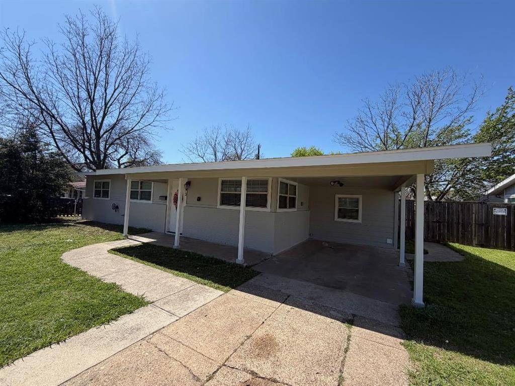 1813 Del Rancho Drive, Irving, TX 75061