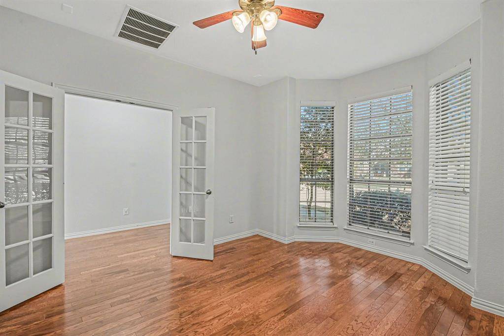 4028 Burwood Drive, Fort Worth, TX 76262