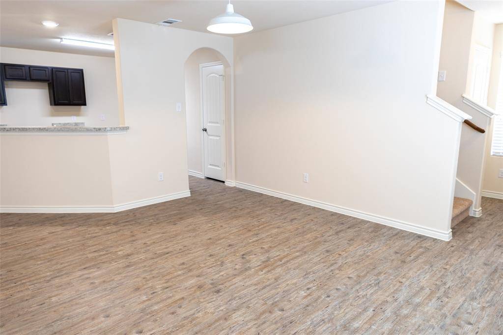 1603 Cardinal Drive, Ennis, TX 75119