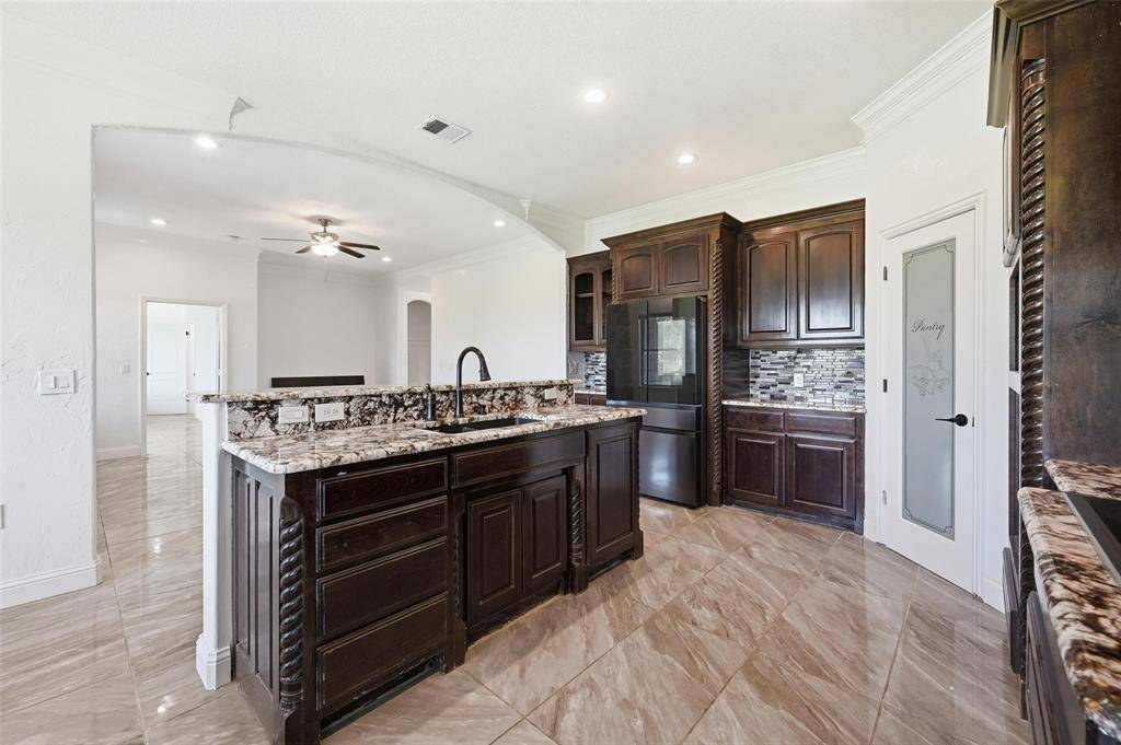 8532 Reese Road, Alvarado, TX 76009