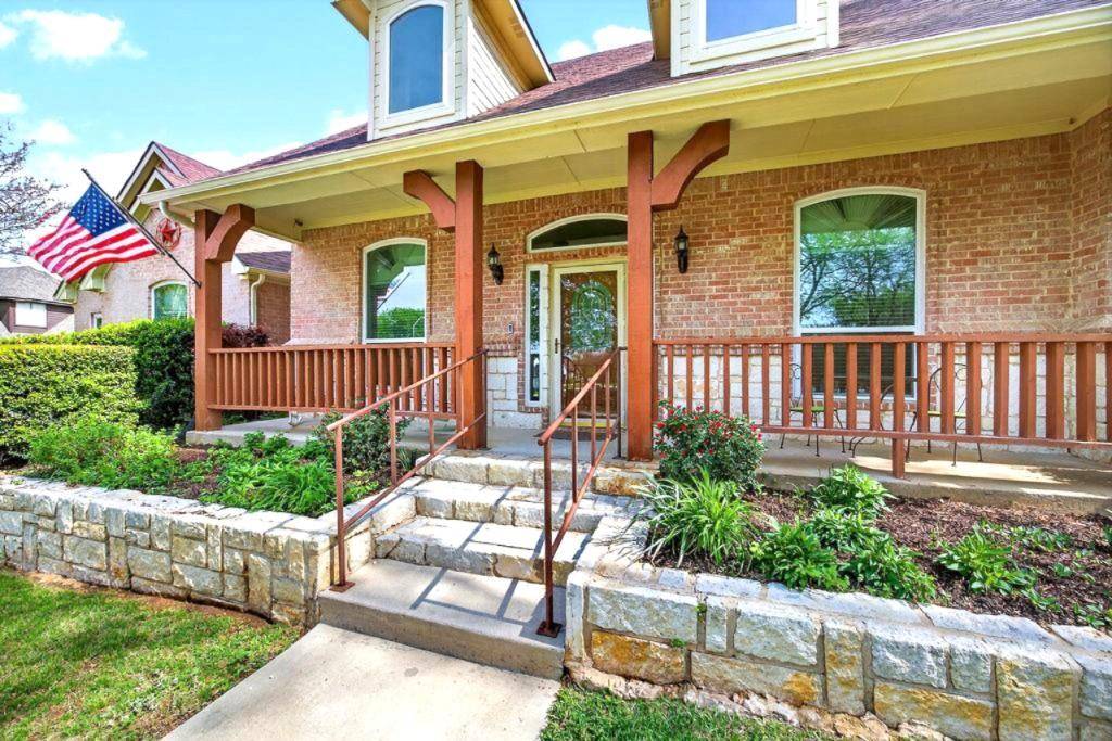 109 Morning Star Trail, Aurora, TX 76078