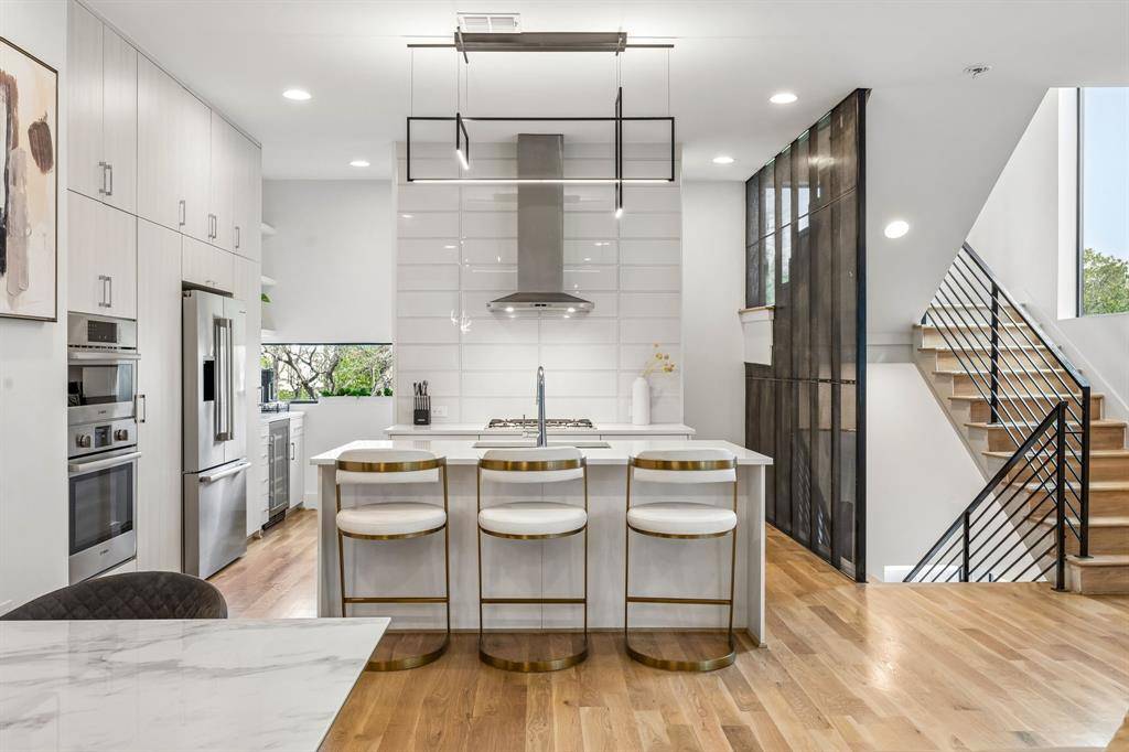 4820 Dinsmore Court, Dallas, TX 75204