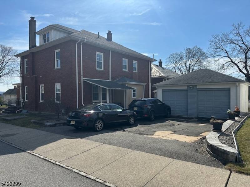 113 Pequannock St, Dover Town, NJ 07801