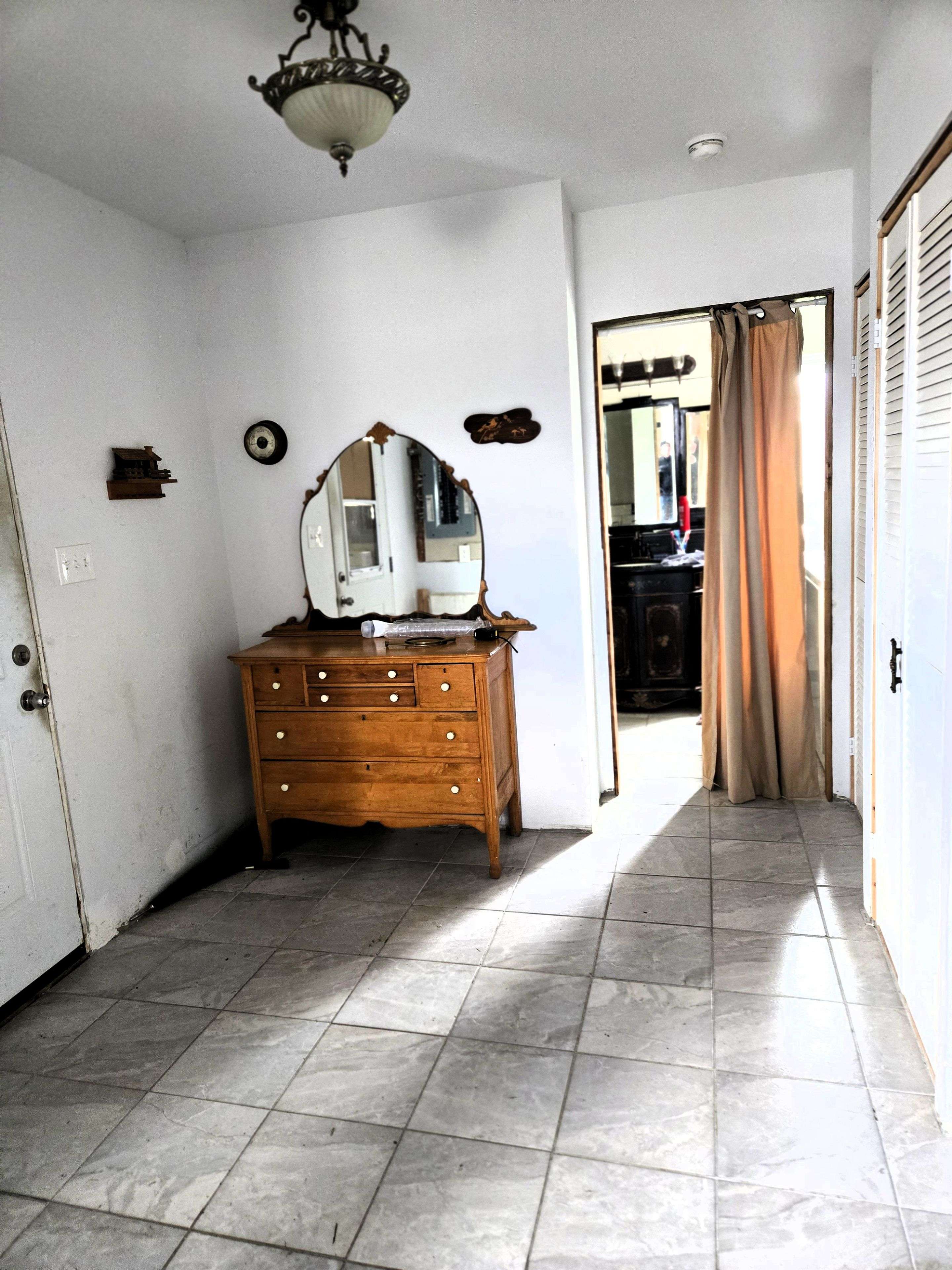 751 Bowen RD, Fort Erie, ON L2A 5M4