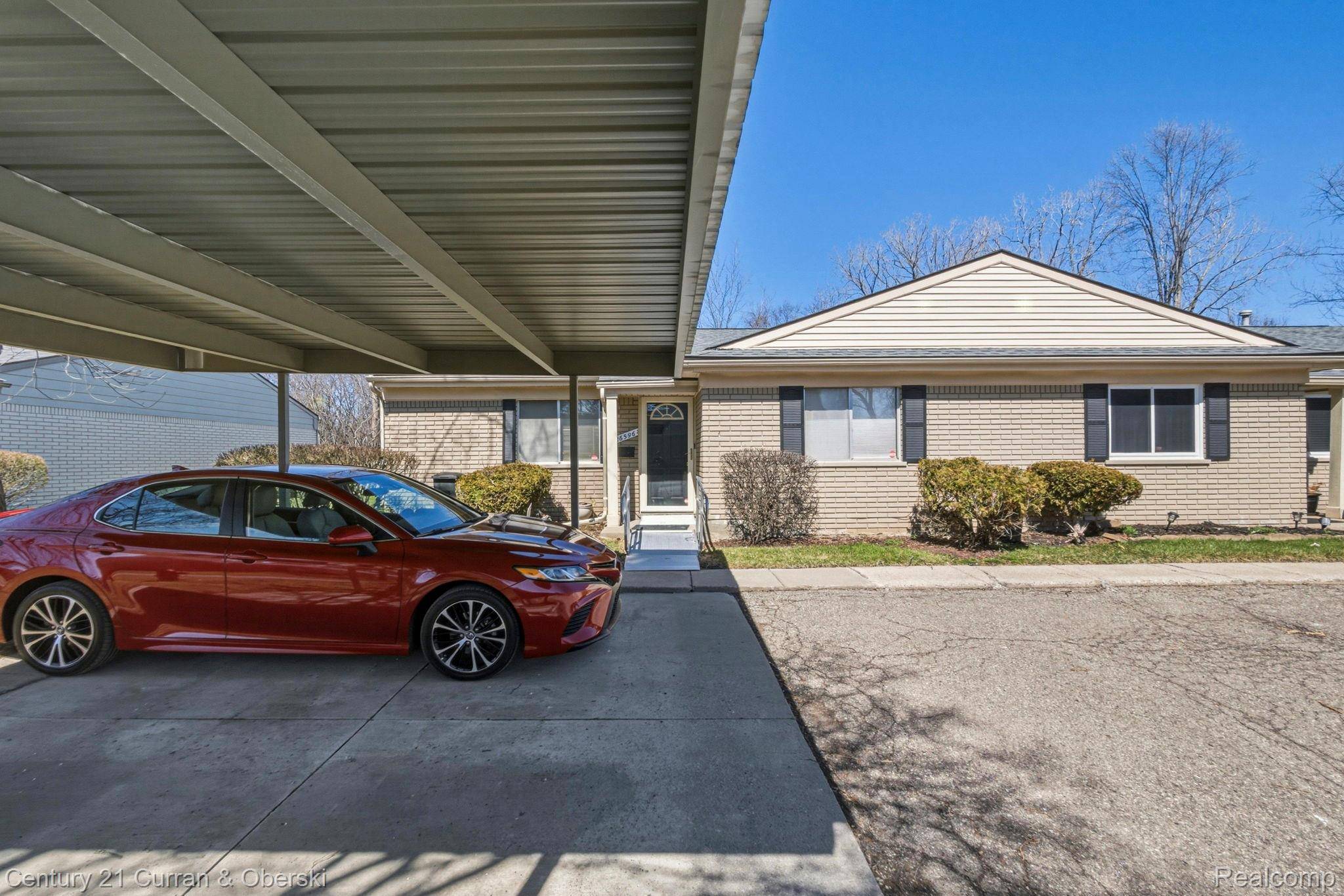 26596 Franklin Pointe DR, Southfield, MI 48034