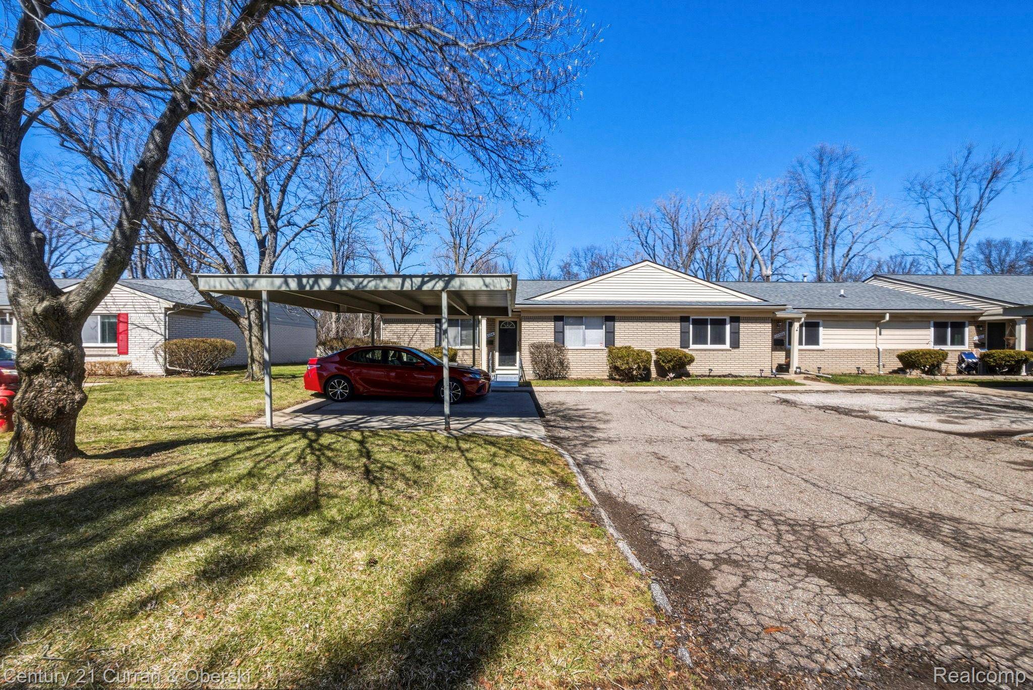 26596 Franklin Pointe DR, Southfield, MI 48034