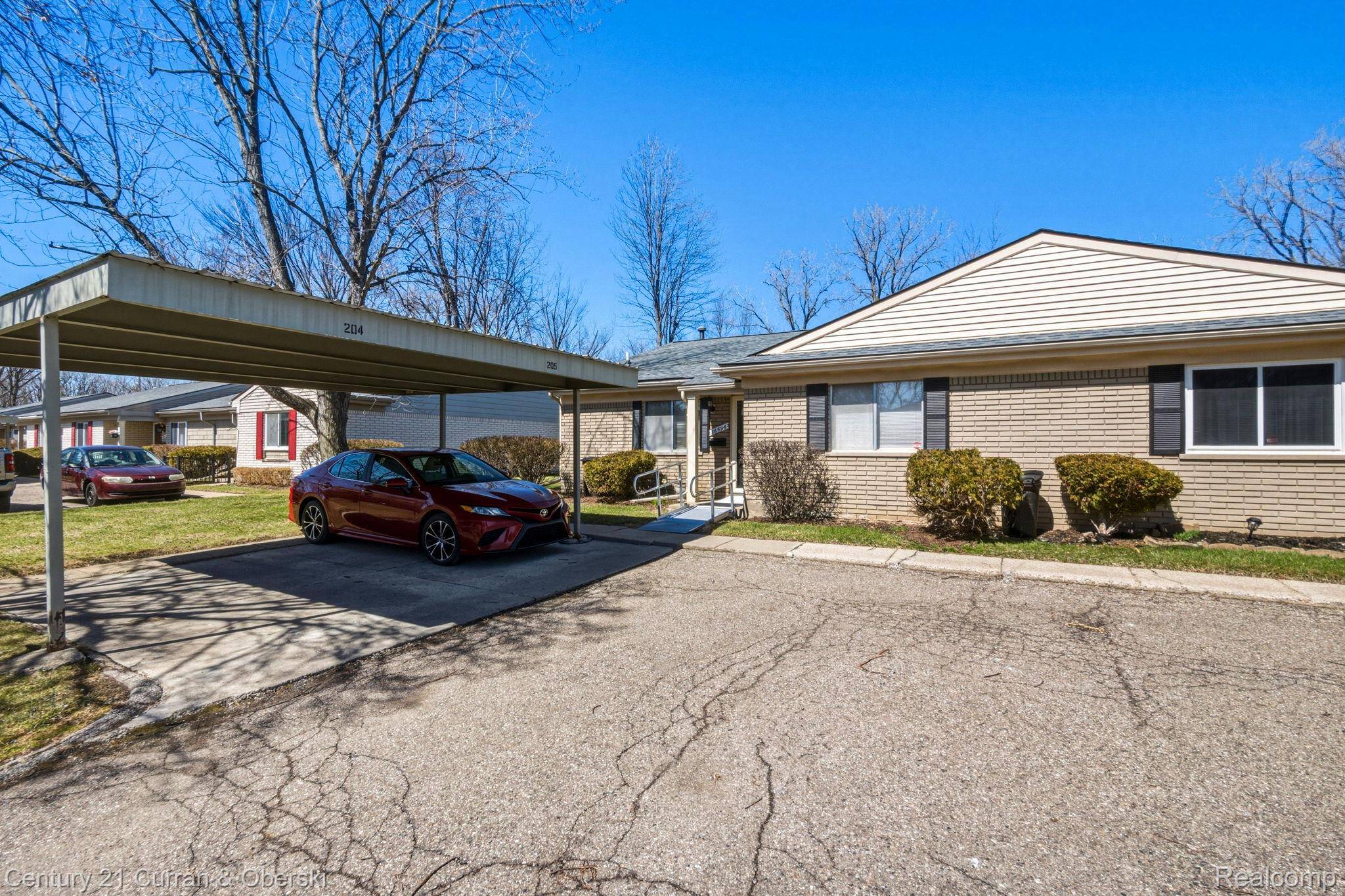 26596 Franklin Pointe DR, Southfield, MI 48034