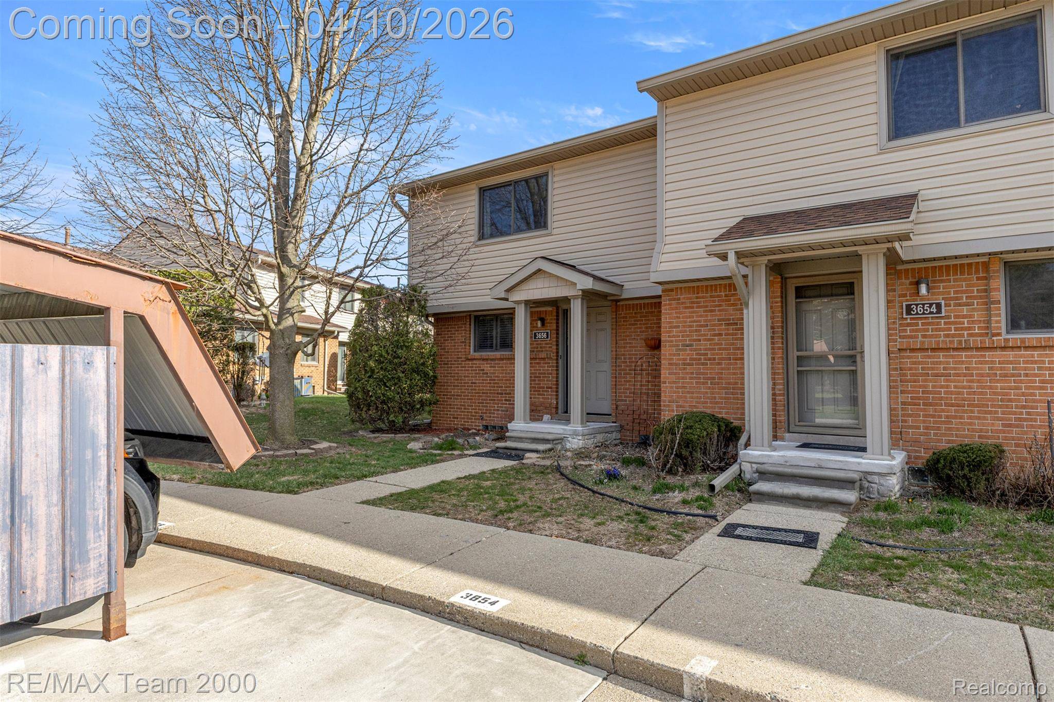 3656 Old Creek RD, Troy, MI 48084