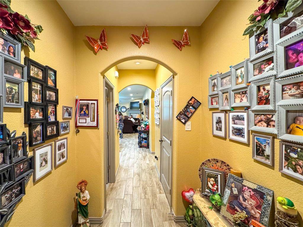 816 Elmo Drive, Seagoville, TX 75159