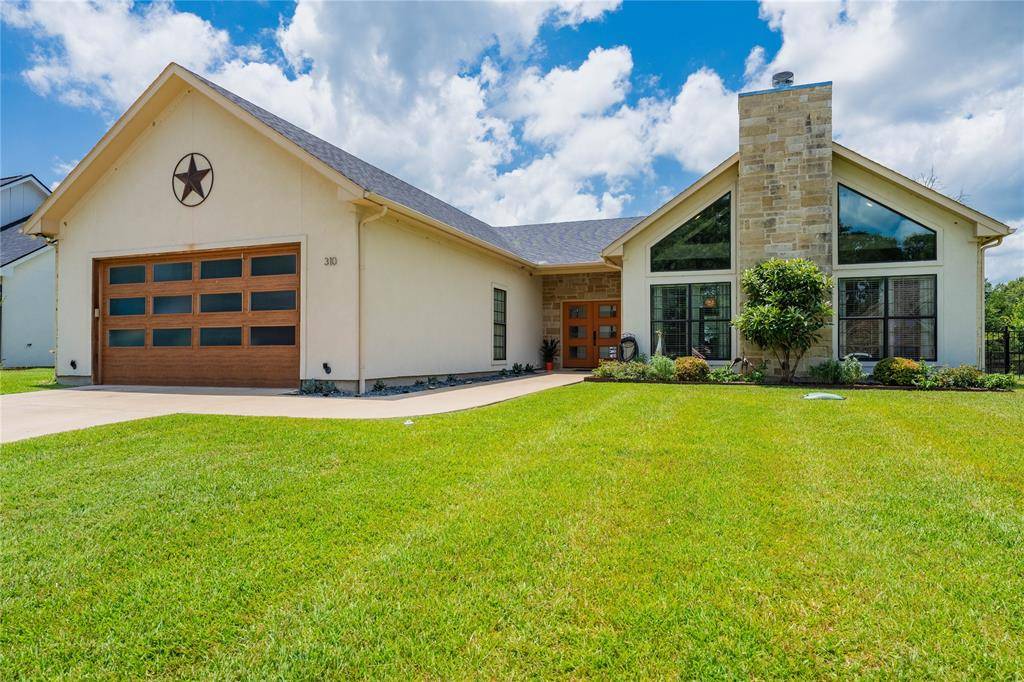 310 Splitrail Drive, Mabank, TX 75143
