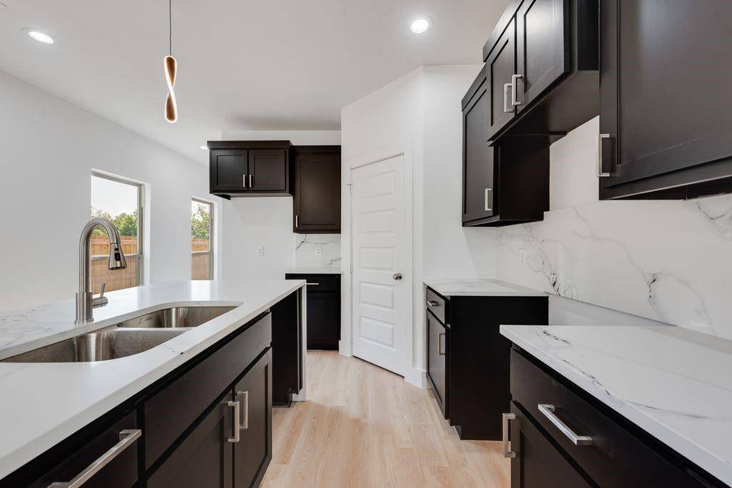 2350 Scott Street, Dallas, TX 75215