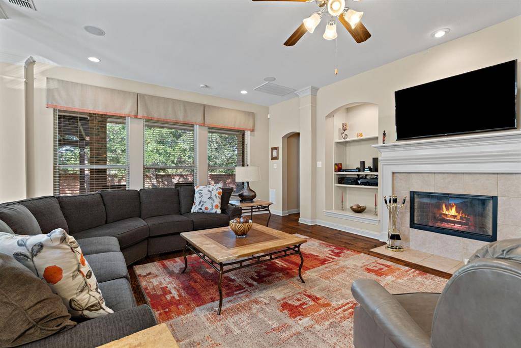 9352 Blanco Drive, Lantana, TX 76226