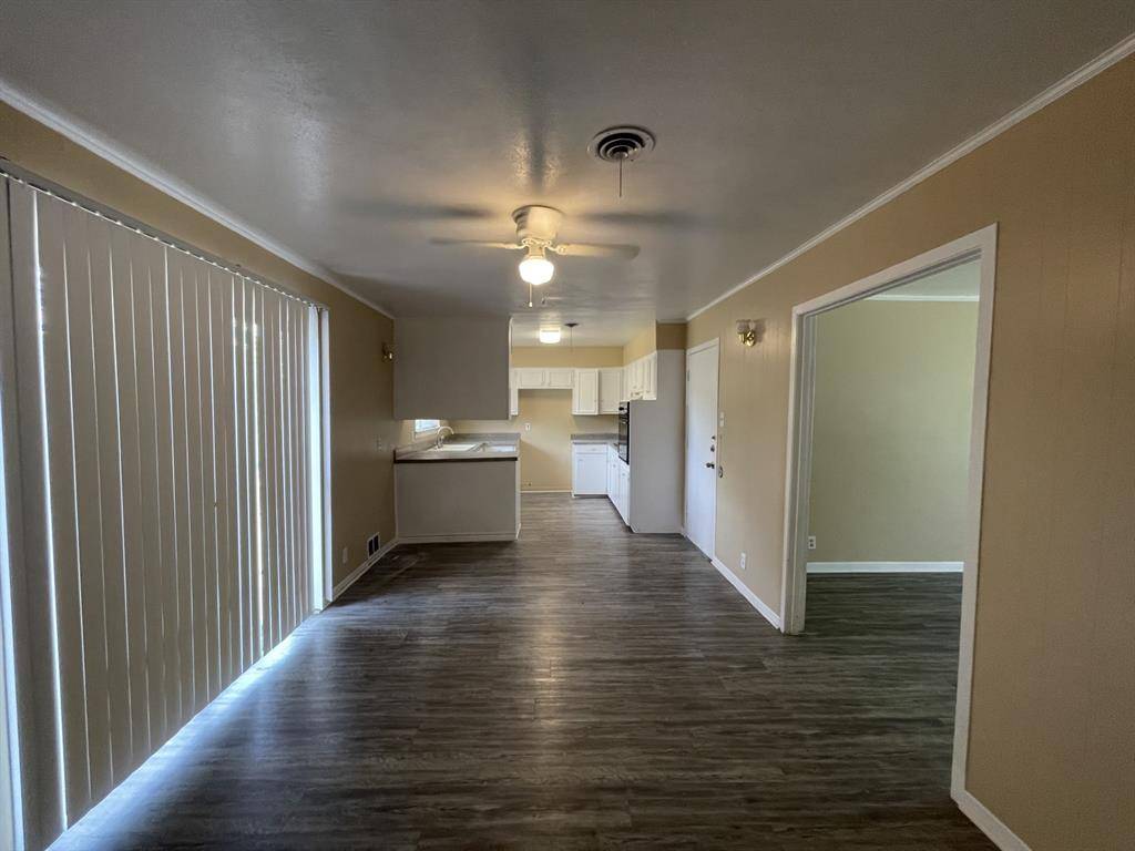 2310 Gilbert Circle, Arlington, TX 76010