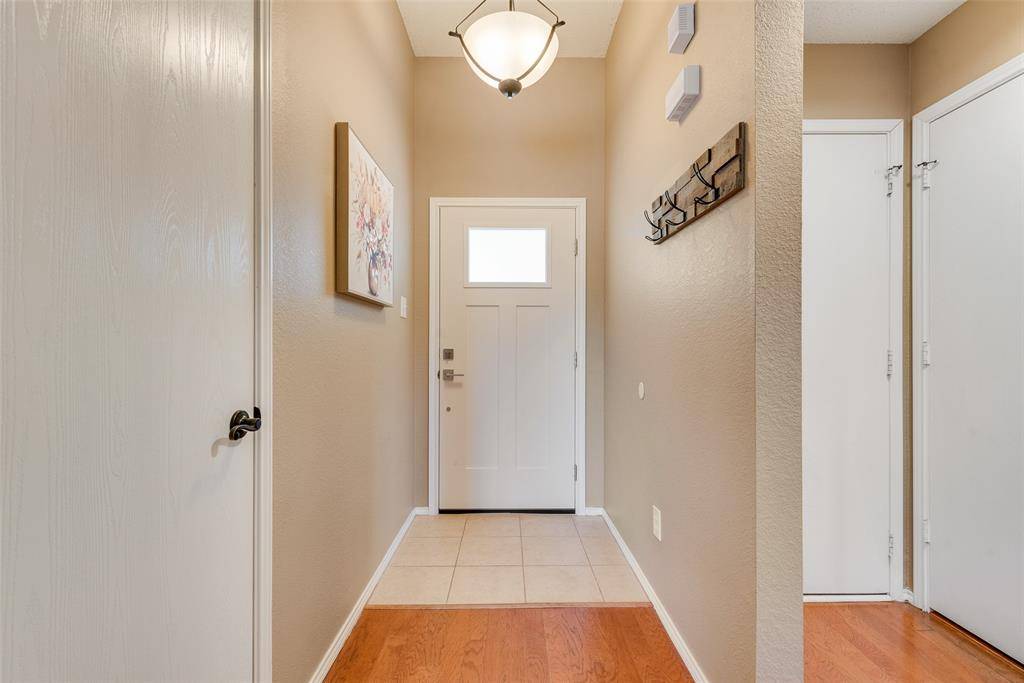 2010 Sword Fish Drive, Mansfield, TX 76063