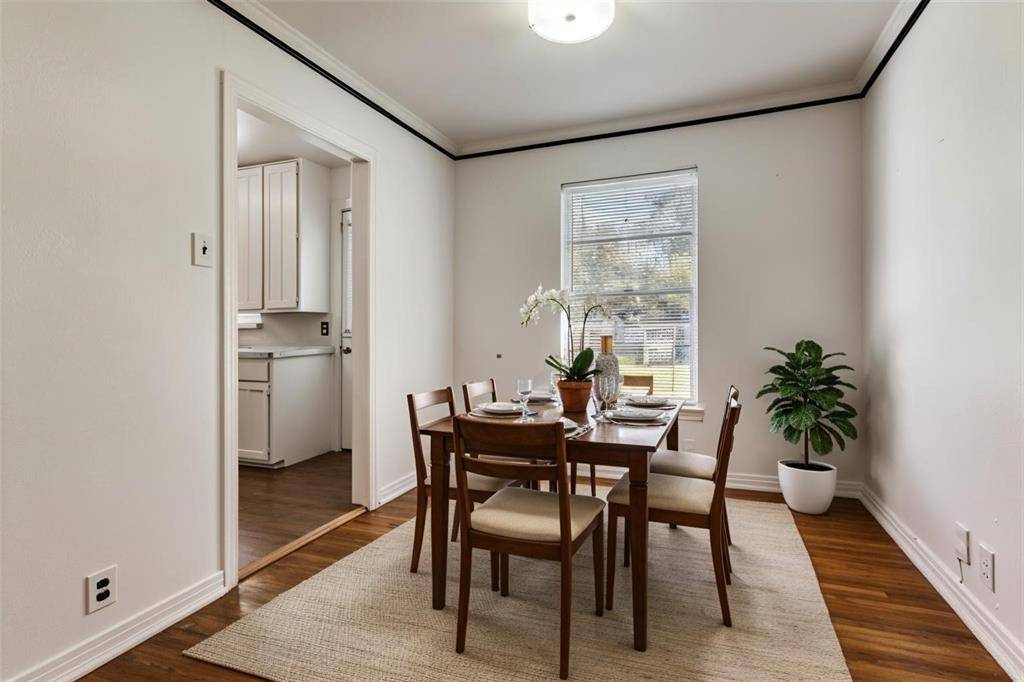 2140 Montalba Avenue, Dallas, TX 75228