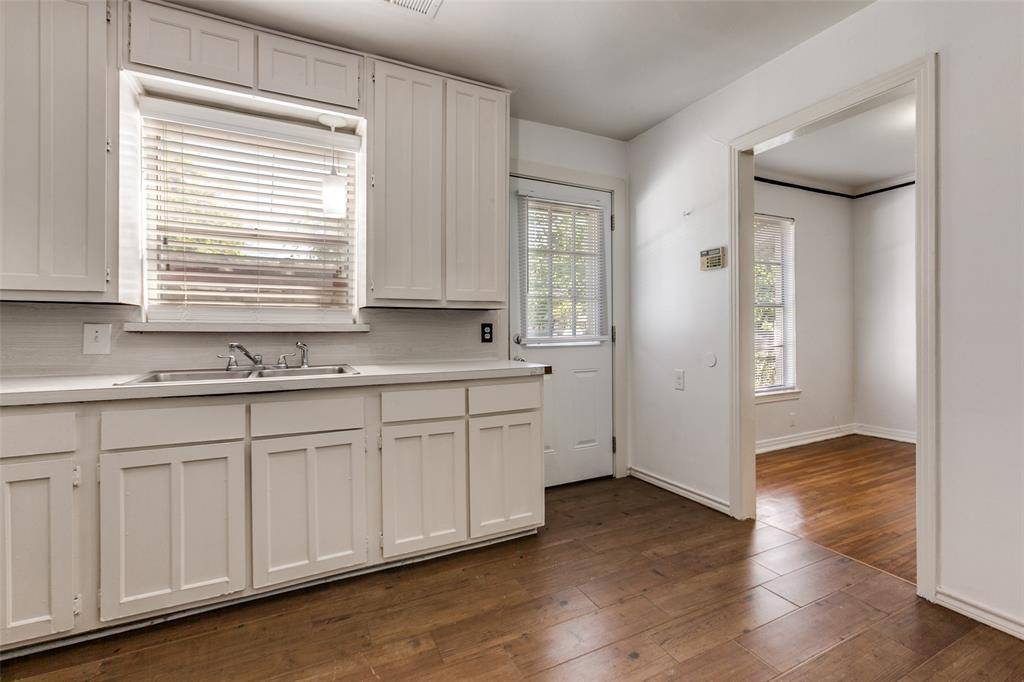 2140 Montalba Avenue, Dallas, TX 75228