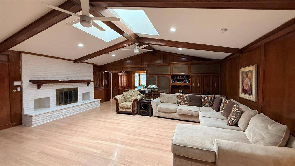 9415 Arborhill Drive, Dallas, TX 75243