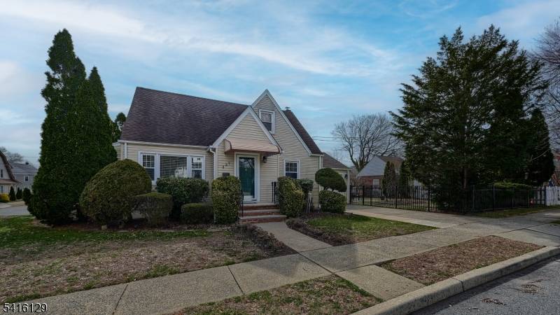 337 Madison Ave, Clifton City, NJ 07011