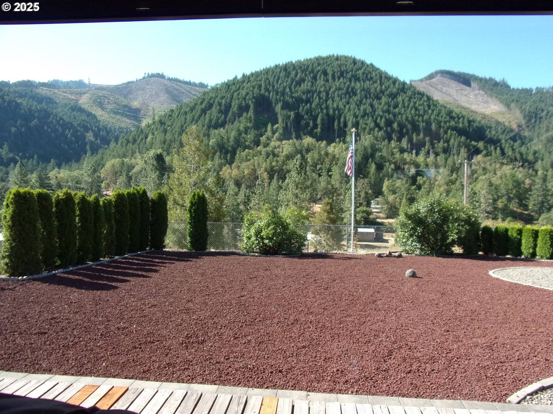 375 JORDAN CREEK RD, Riddle, OR 97469