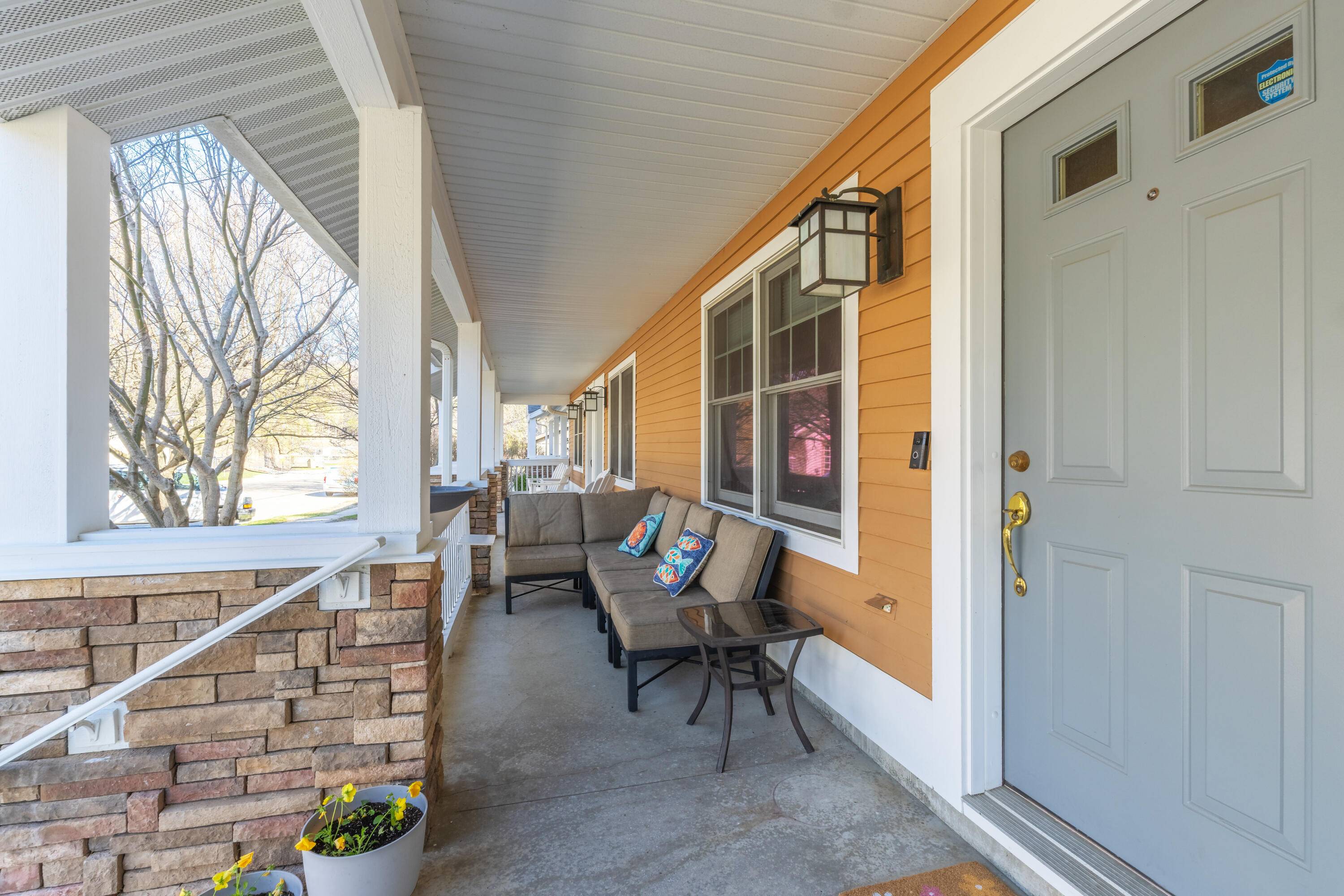 717 Water ST ##4, Saugatuck City, MI 49453