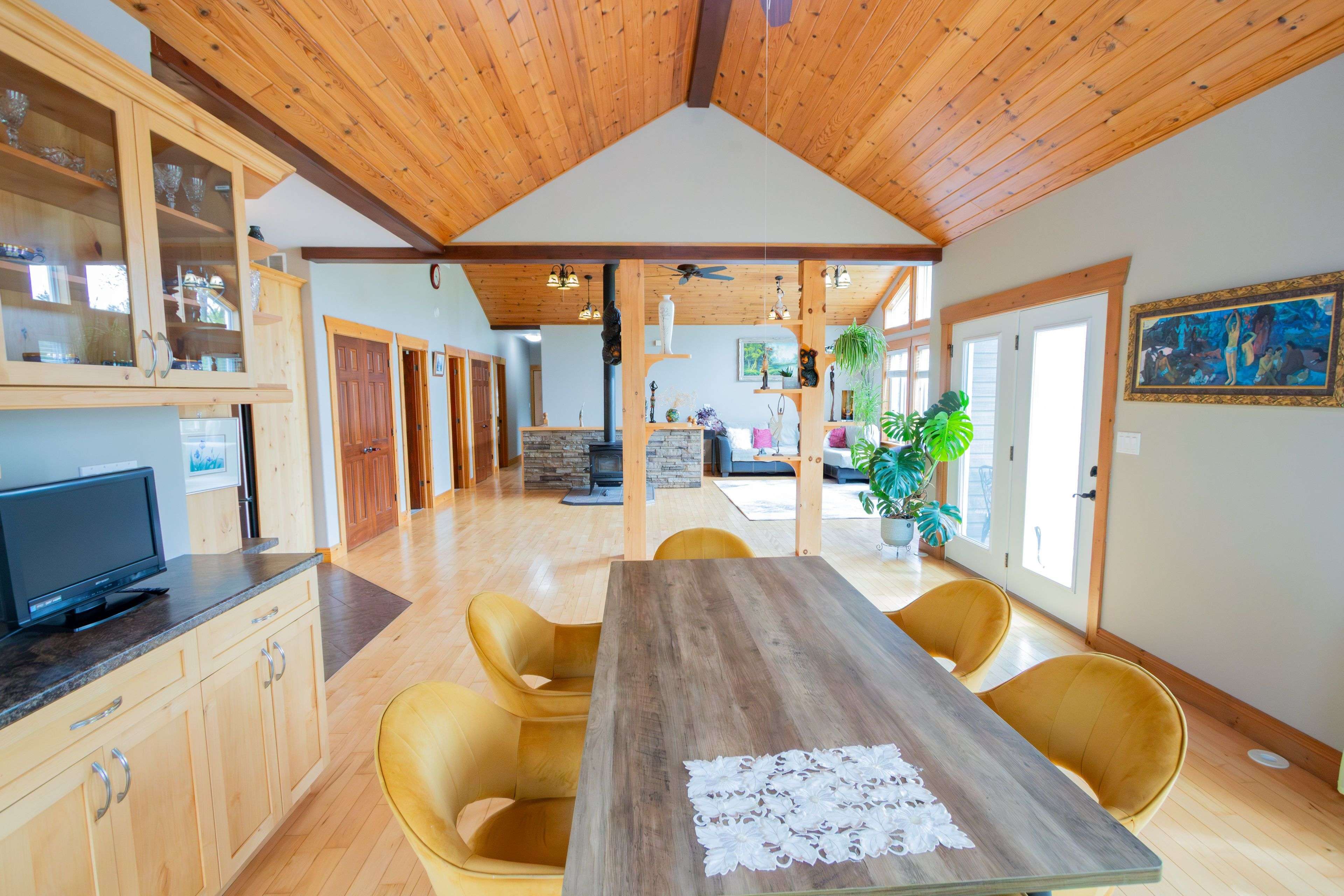 1019 Silk LN, Minden Hills, ON K0M 2K0