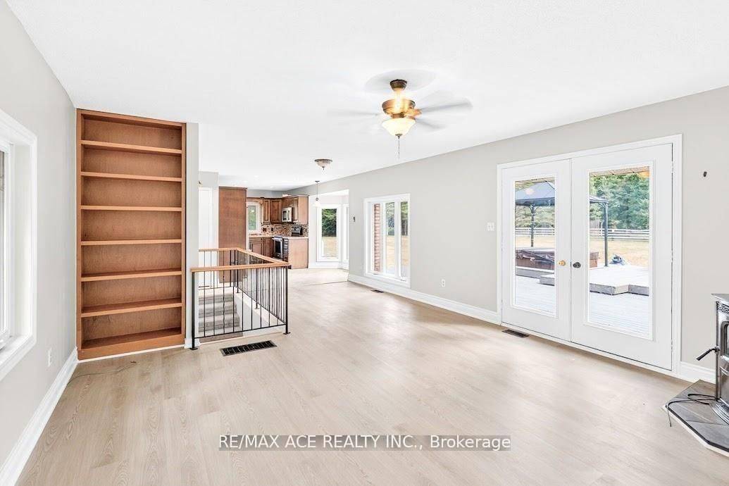 2425 North School RD, Havelock-belmont-methuen, ON K0L 1Z0