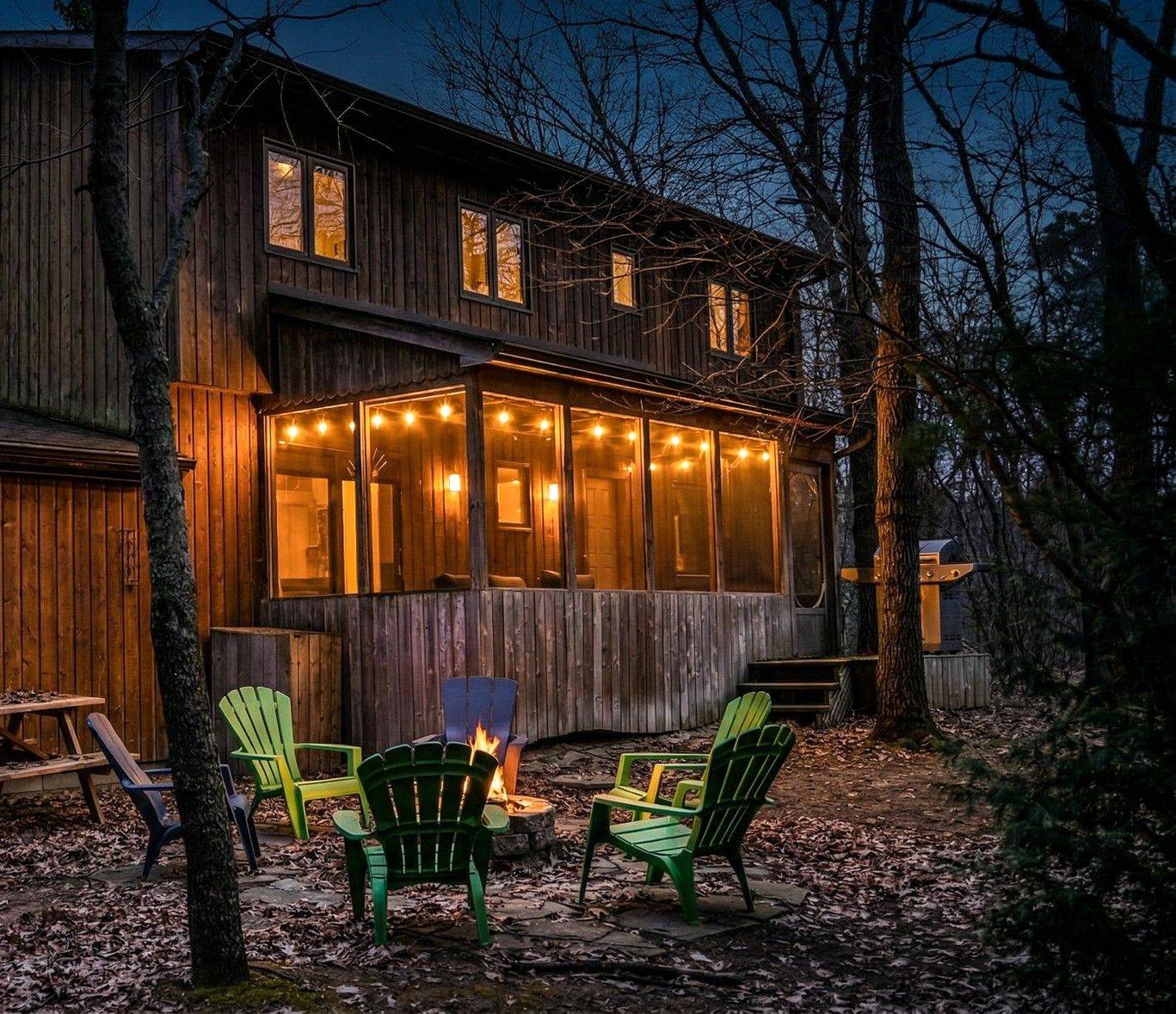 10207 Pinetree DR, Lambton Shores, ON N0M 1T0