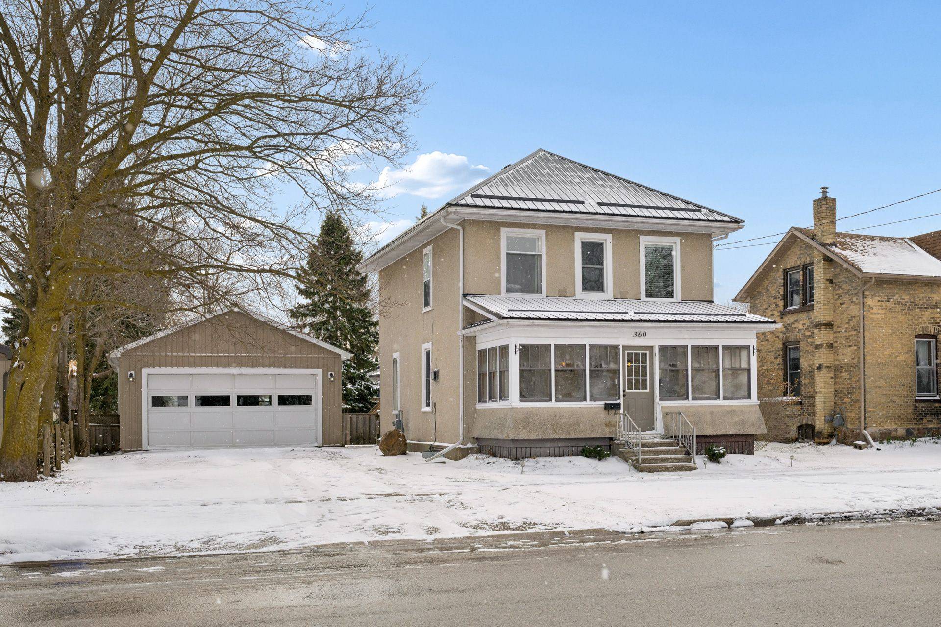 360 Queen ST S, Minto, ON N0G 2P0