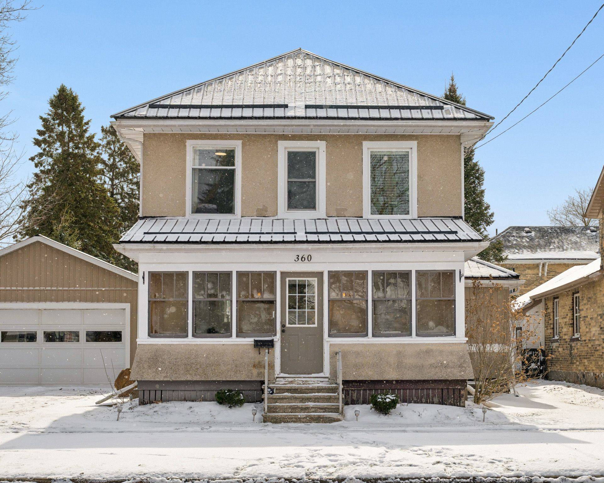 360 Queen ST S, Minto, ON N0G 2P0