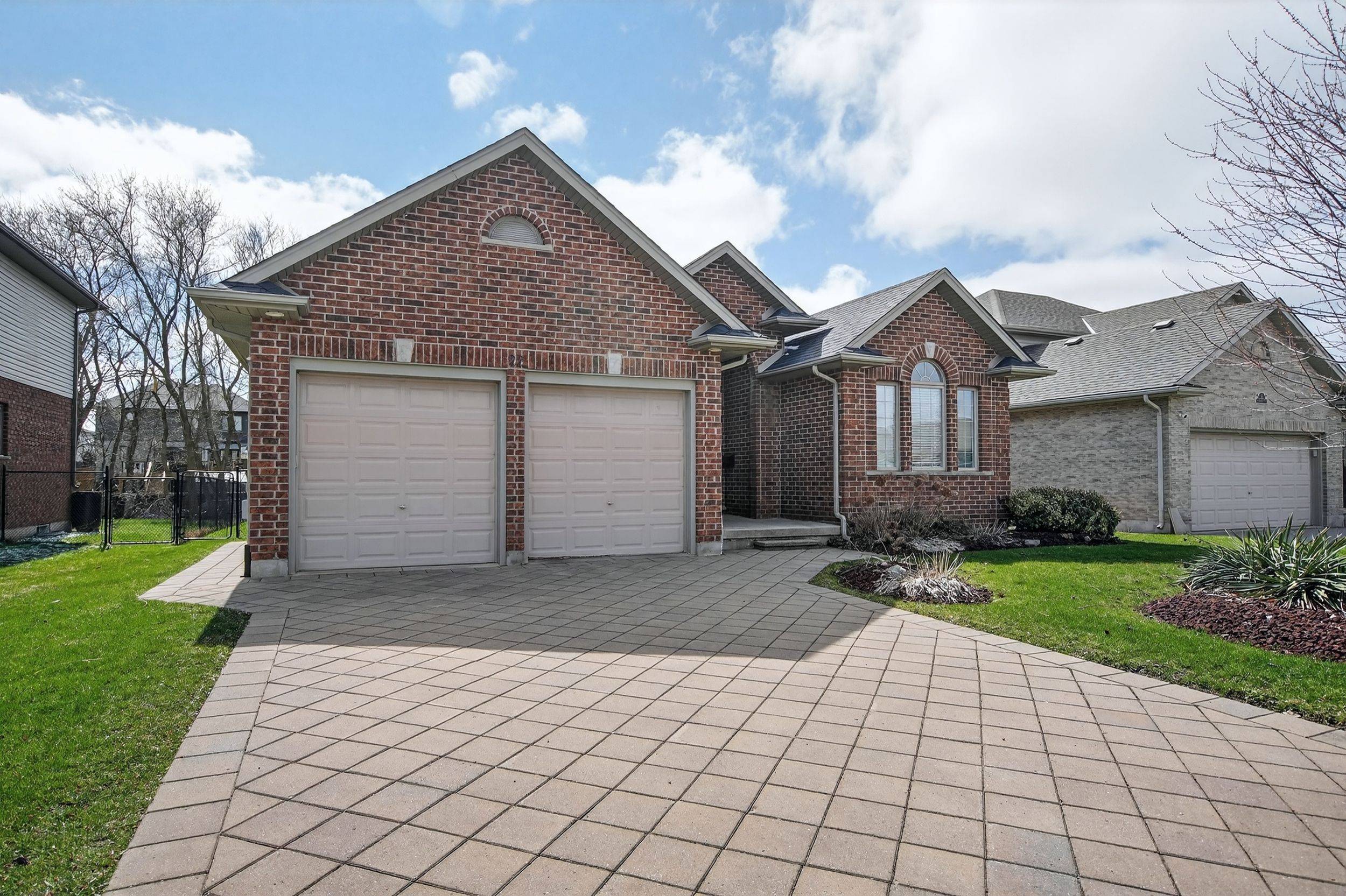 22 Springfield WAY, Middlesex Centre, ON N0L 1R0